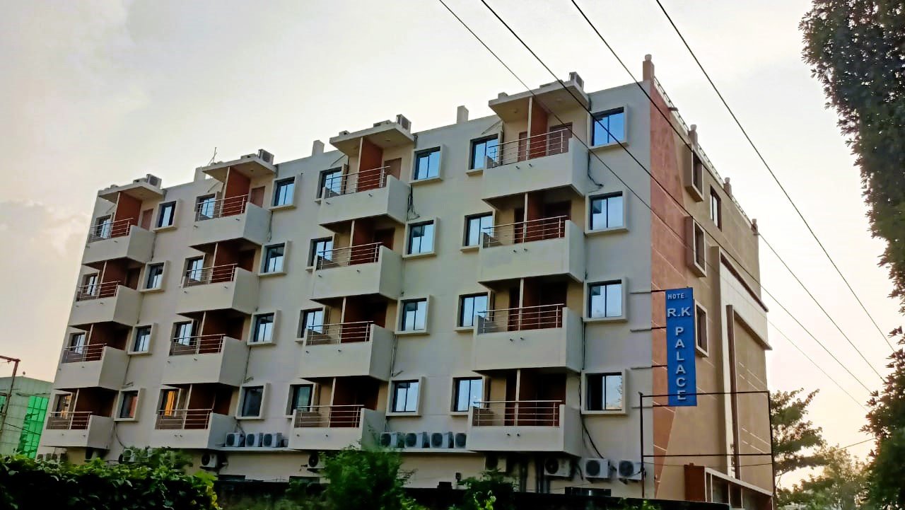 Hotel for Sale at Bodhgaya, Bihar INDIA - 2180