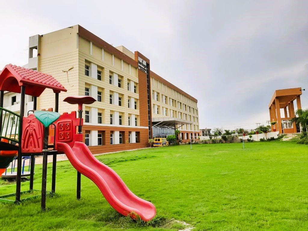 Heritage World School at-Ramnagar Industrial Area, Phase-2, Gauri NH-2, Varanasi, 232102 - 1671